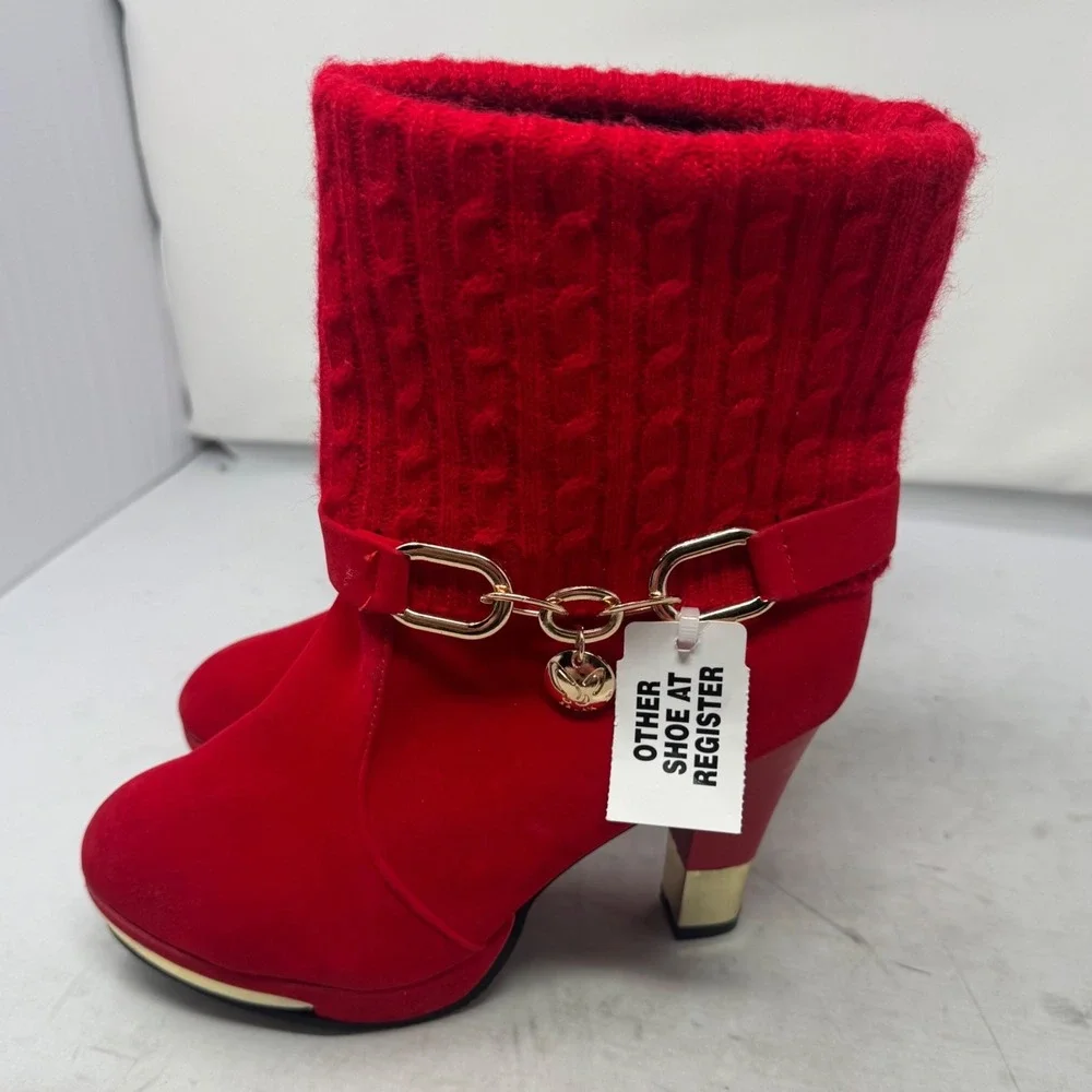 🔥Vero Cuoio🚨💛❤️Faux Suede Cable Knit Cuff Ankle Boots Gold Chain Heart Charm‎